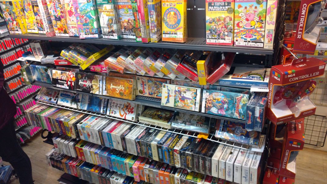 Akihabara Tokyo Japan Retro Store Nintendo Spiele