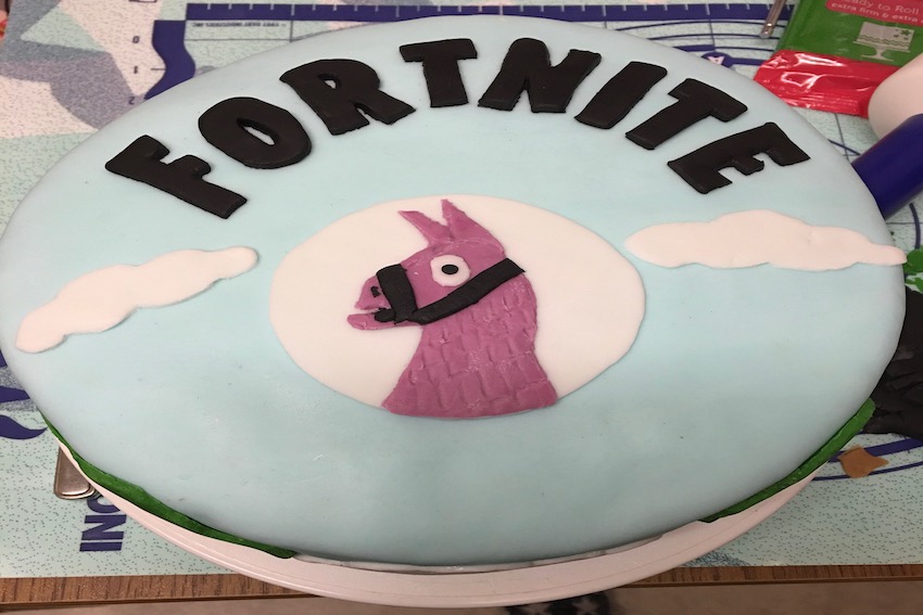 fortnite-torte-deko-oben