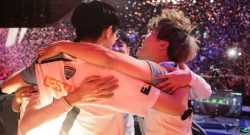 Overwatch League London Spitfire wins finals Stage 1 players cheering