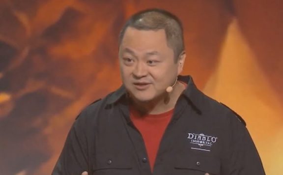 Diablo-Immortal-Wyatt-Cheng-Blizzcon-2018-1140x445