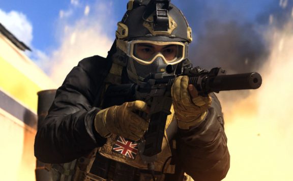 cod modern warfare warzone soldat action waffe feuer titel