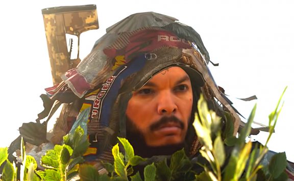 cod warzone drohnen trick getarnter soldat sniper titel