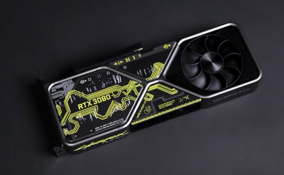 Titelbild RTX 3080 im Cyperpunkt 2077 Design