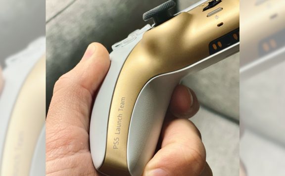 PS5 gold weißer controller titel