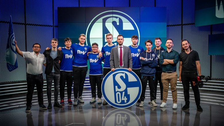 Schalke macht sein letztes Profi-Spiel in LoL – Saison lief genauso grausam wie im Fußball