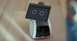 Amazon stellt knuffigen Robotor vor – Seht im Trailer, wie Astro euer Haus vor Banditen verteidigt