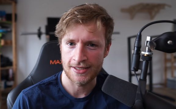 Maxim Shoutcaster LoL