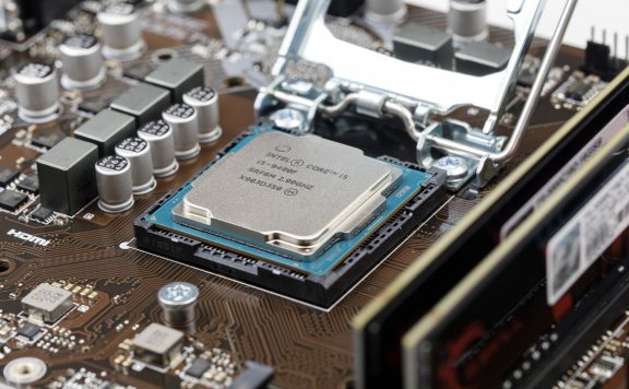 Titelbild Intel Mainboard