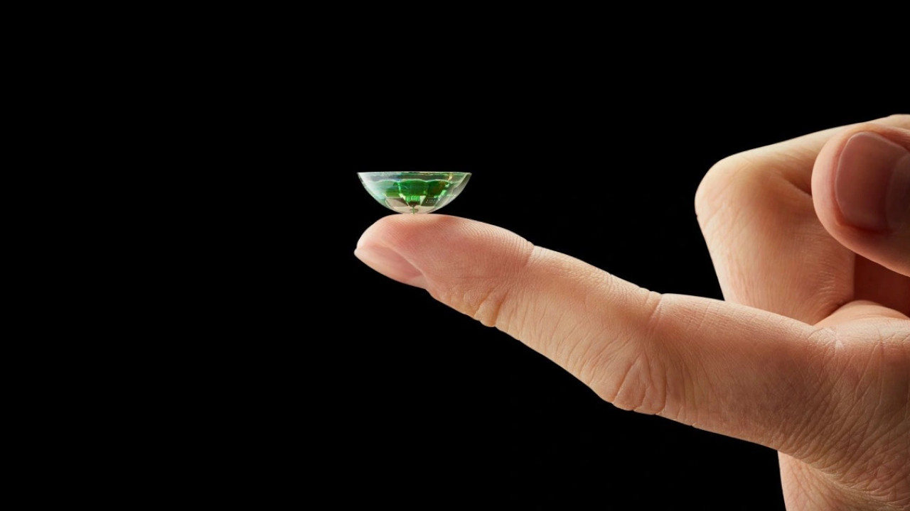 Hersteller zeigt eine Kontaktlinse mit der Power eines PCs – Was kann man damit machen?