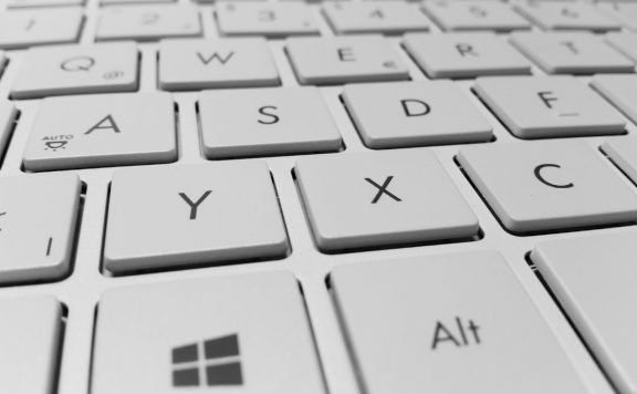 Titelbild Tastatur mit Tasten