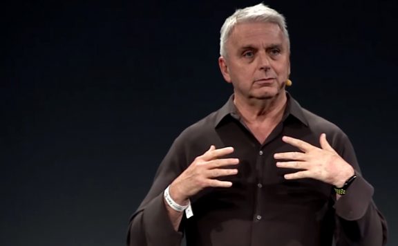 Titel John Riccitiello