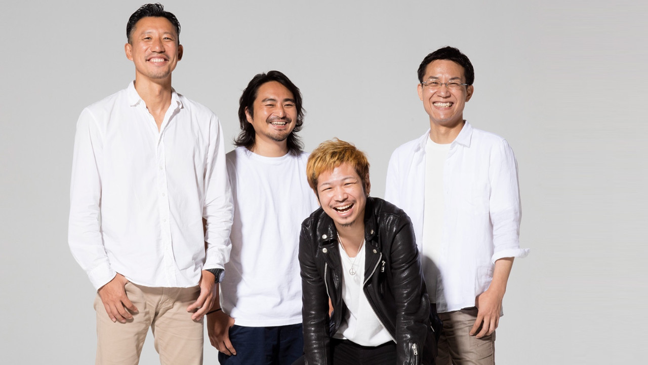 Seine Eltern setzten ihn mit 17 auf die Straße – Heute führt er ein Tech-Unternehmen, das 1,3 Milliarden Euro wert ist