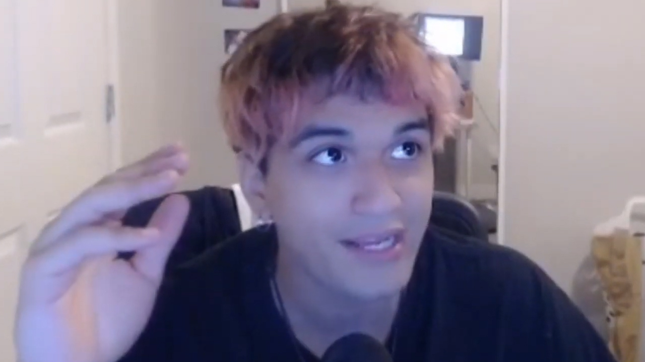 Twitch bannt Streamer für ein bescheuertes Meme, der meckert: „Andere haben eigene Kameras für ihren Hintern“