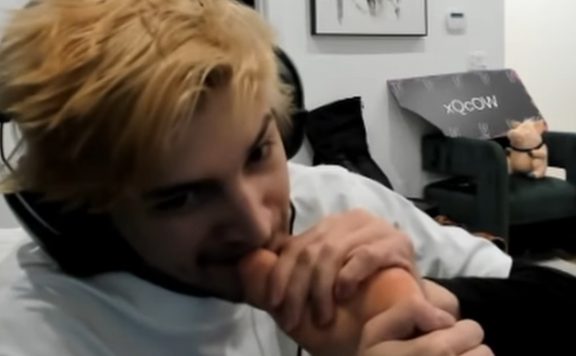 xQc_Zehennägel_Titel