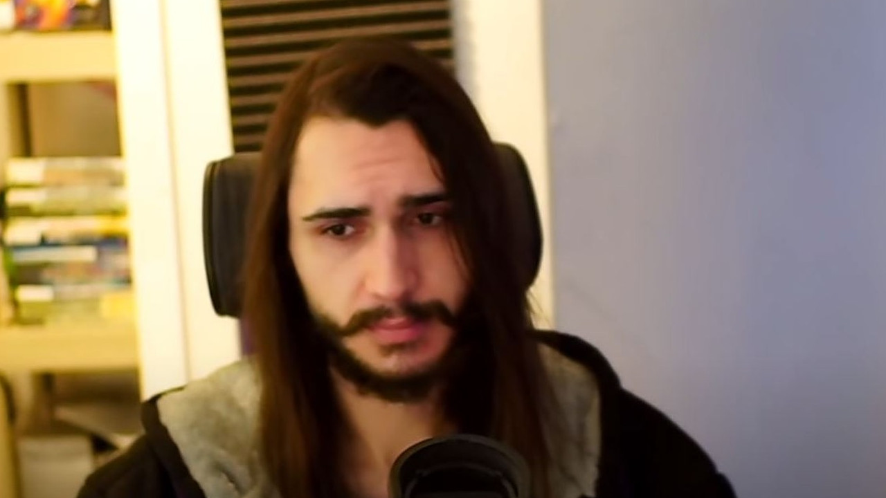 Twitch-Streamer brüllt und bettelt Zuschauer um Geld an – Die Leute finden’s doof, aber es funktioniert super