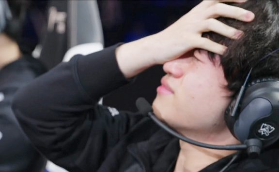 LoL Worlds 2022 DRX T1 ärgert sich titel