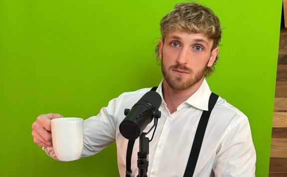 Logan Paul verkleidet sich als Coffeezilla