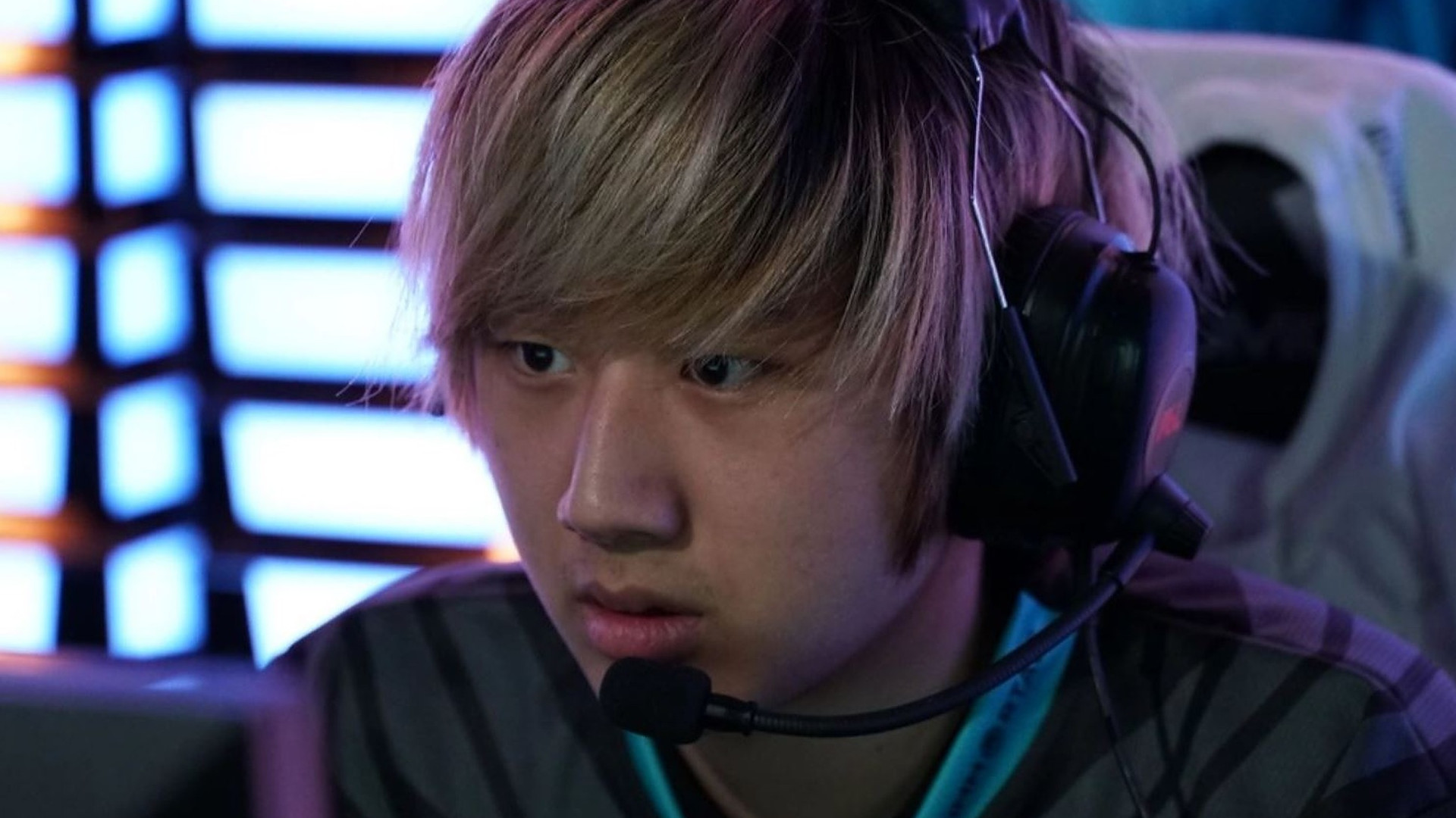 DOTA 2: 29-Jähriger nascht Hasch vor wichtigem Spiel, kommt nicht darauf klar, ruiniert sich Pro-Karriere