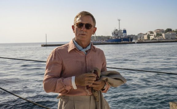 glass-onion-daniel-craig