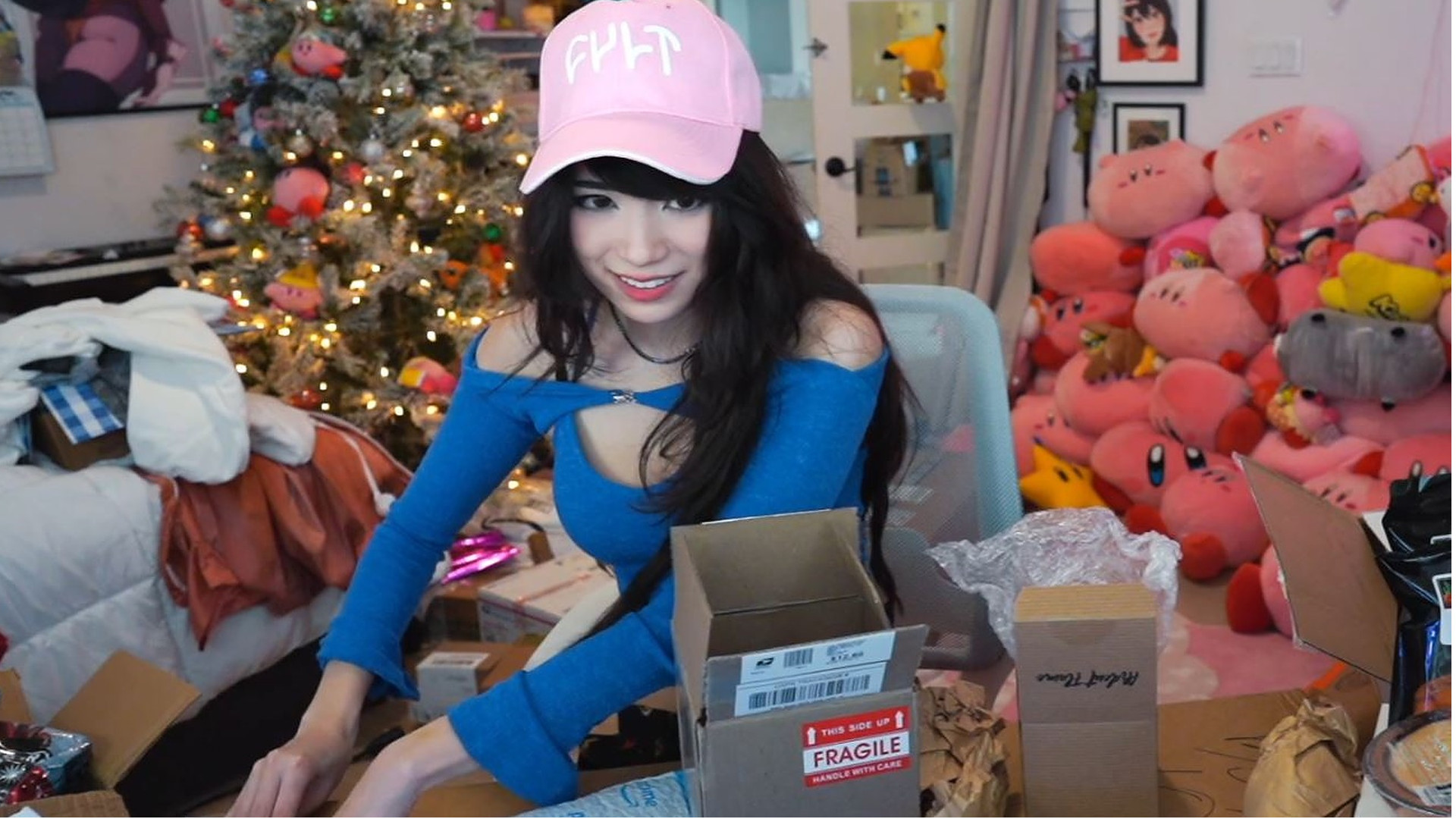 Twitch: 220.000 sehen, wie eine Streamerin mit einer „Darf ich dein Boyfriend sein?“-Bewerbung umgeht