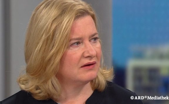 ARD Mediathek Presseclub Eva Quadbeck Titel Watermark 2 copyright