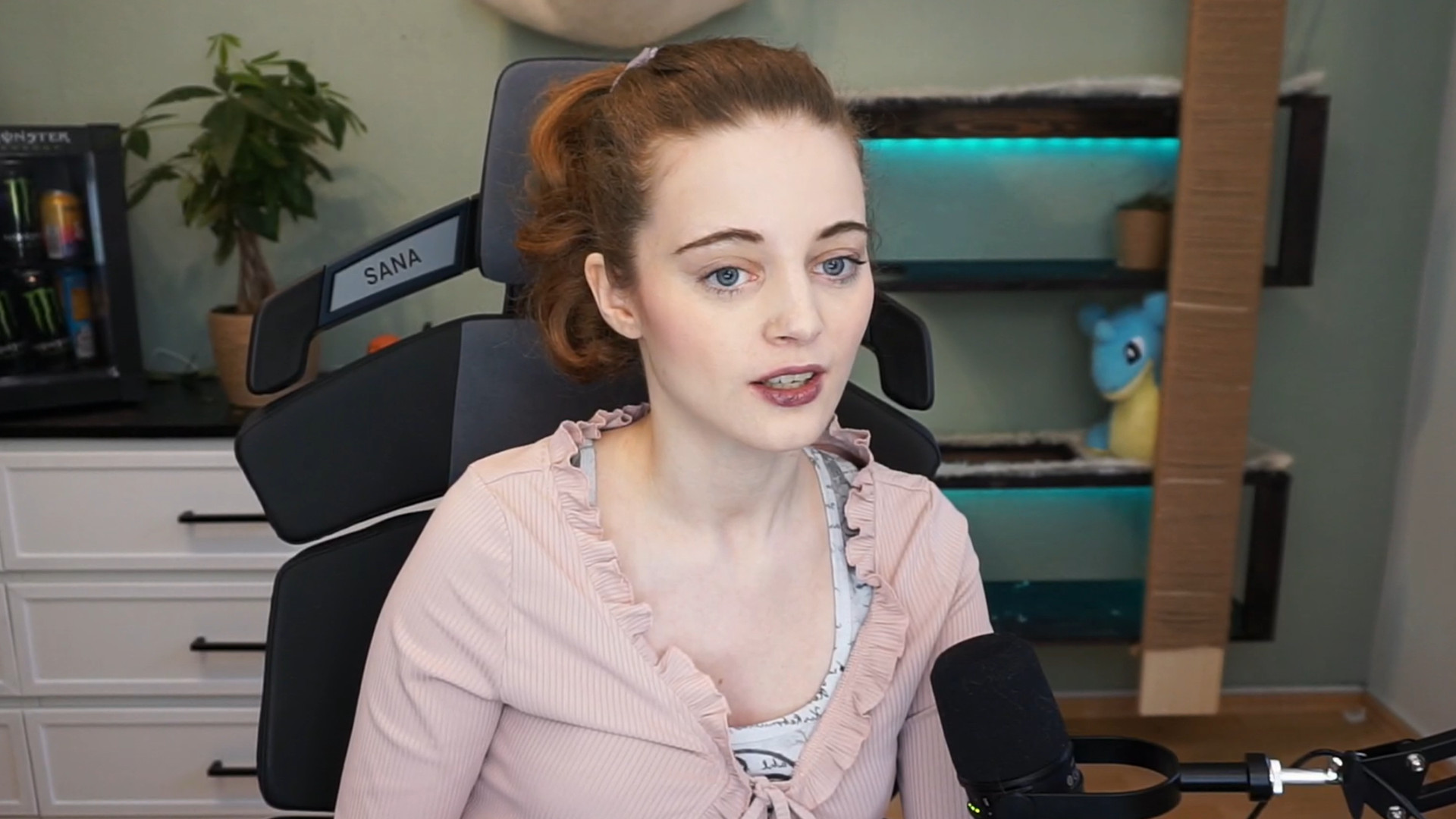 Deutsche Streamerin hat Spaß am Heimwerken auf Twitch, bis sie sieht, was für Clips ihre Zuschauer machen