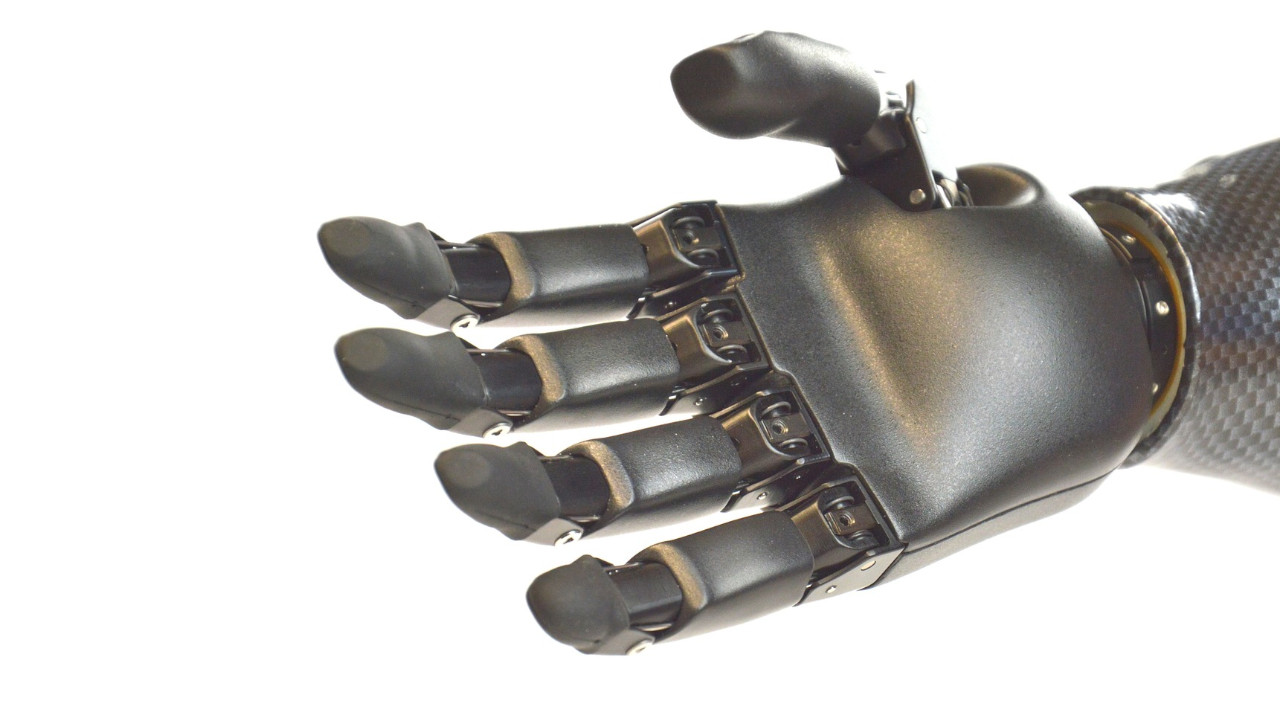 15-Jähriger bekommt Roboterhand aus 3D-Drucker, die wirklich funktioniert – „Sie haben mein Leben verändert“