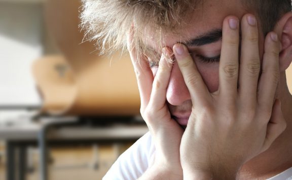 Titelbild traurige Person