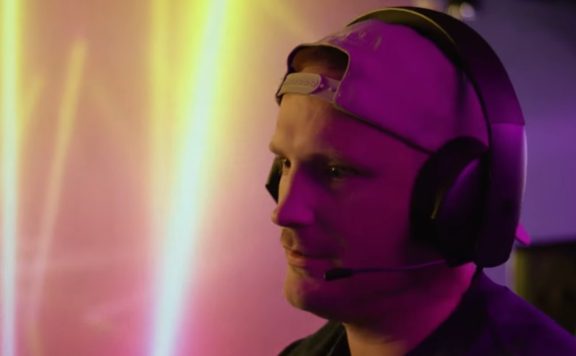 Maybelline Through Their Eyes kampagne titel