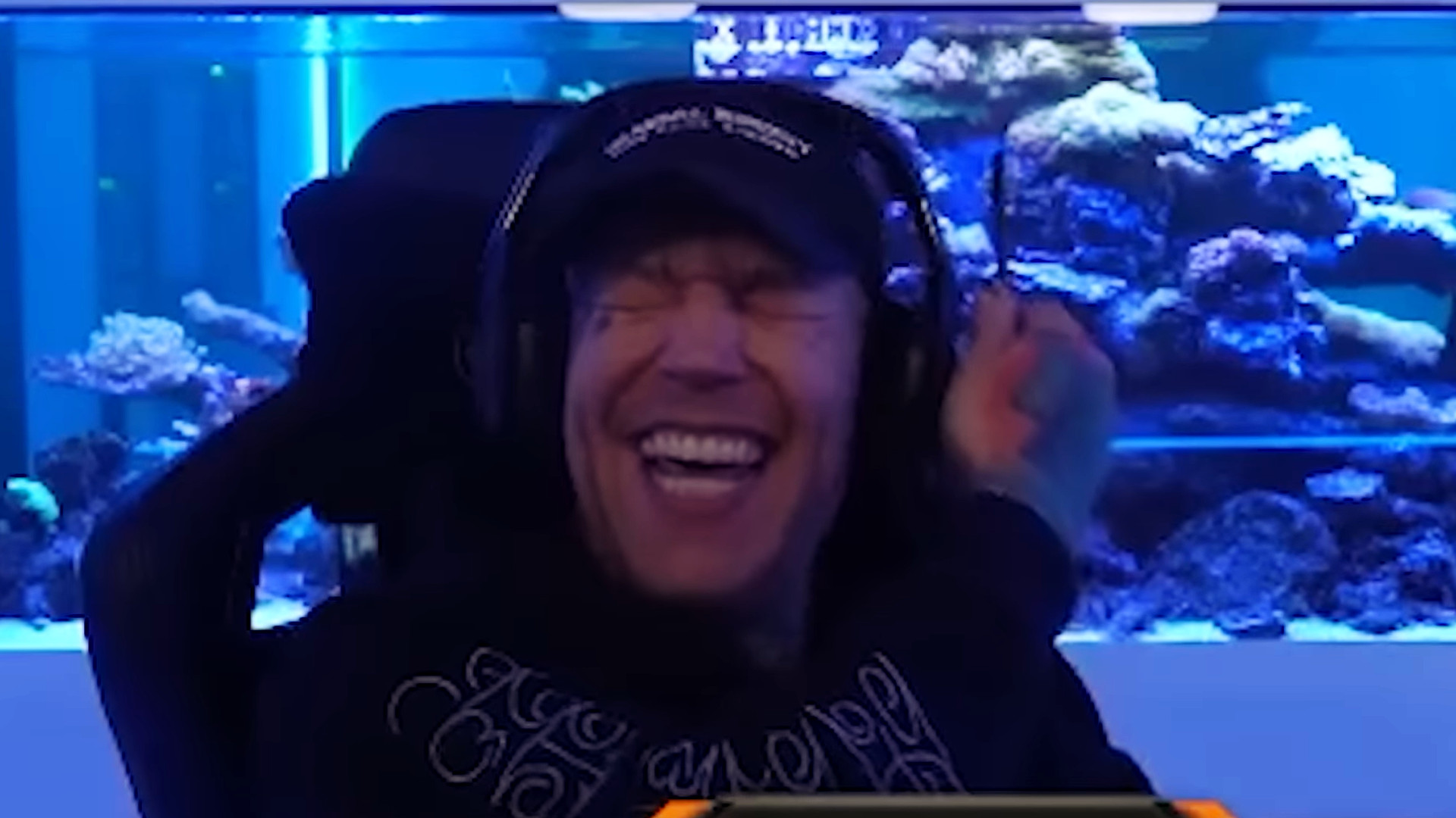 Twitch: Fortnite-Spieler erzählt peinliche Geschichte, ahnt nicht, dass er mit MontanaBlack und tausenden Zuschauern zockt
