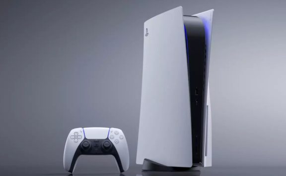 Titelbild PS5 PlayStation 5 Frontalansicht