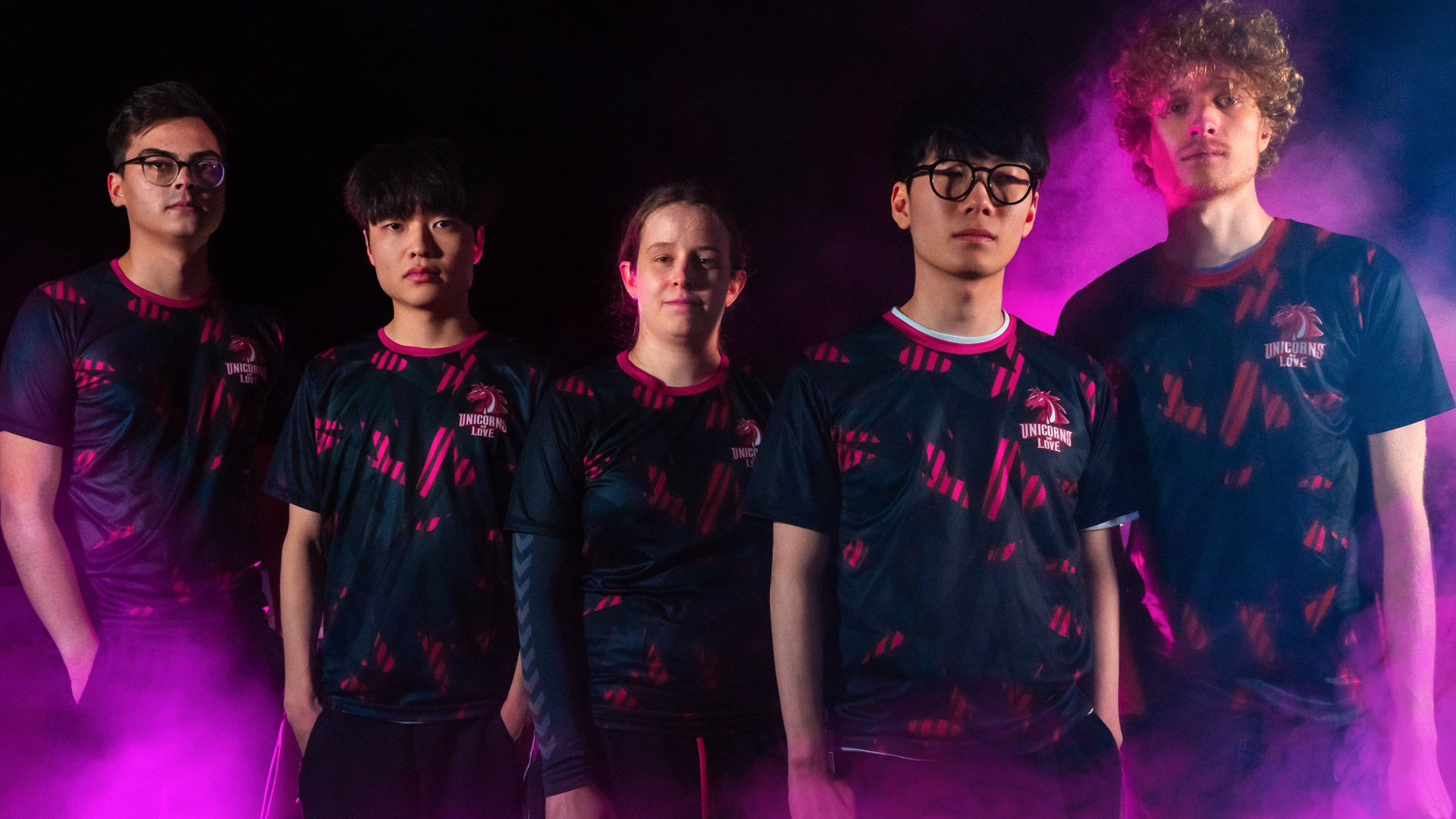 LoL: 24-Jährige spielt als erste Frau in der obersten deutschen Liga – Wer ist Sayna?