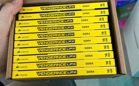 Titelbild viel Arbeitsspeicher Amazon