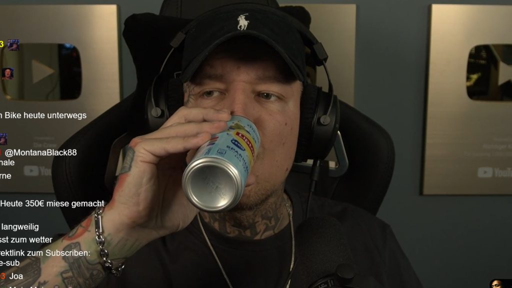 Twitch-Streamer MontanaBlack trinkt gemütlich