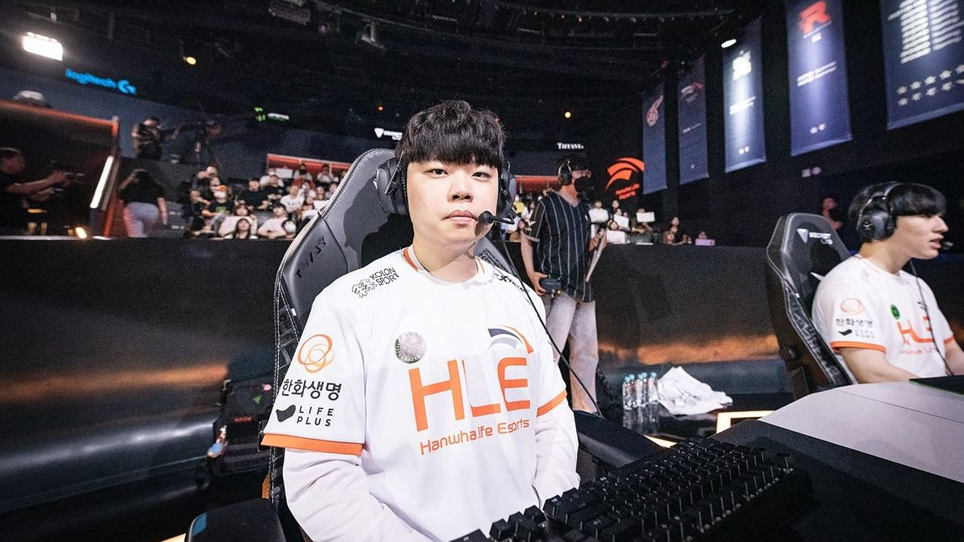 LoL: Profi (24) schreibt Frauen an, Riot sperrt ihn wegen sexueller Belästigung – Nun droht das Karriere-Aus