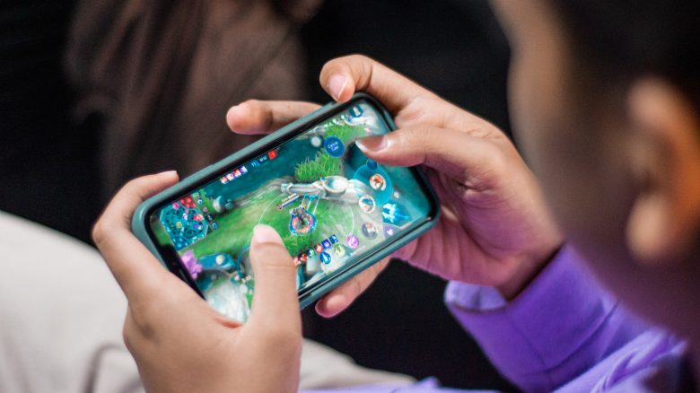13-Jährige gibt 60.000 € für Mobile-Games aus – Als ihre Mutter es merkt, hat sie noch 6 Cent auf dem Konto