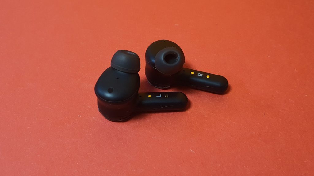 JBL Quantum TWS In-Ears Nahansicht
