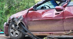 Titelbild kaputtes Auto