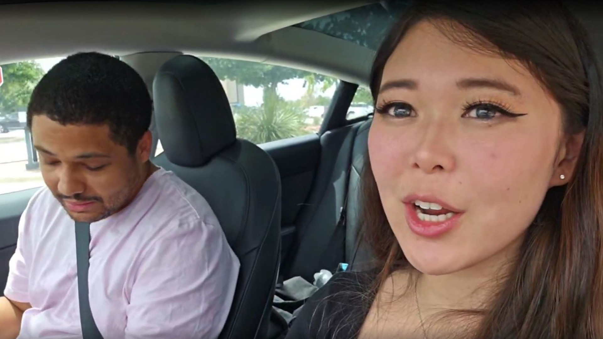 Twitch: 29-Jährige lässt Scheck über 1.840 € verfallen – „Ein Beispiel, warum man Streamern kein Geld geben sollte“