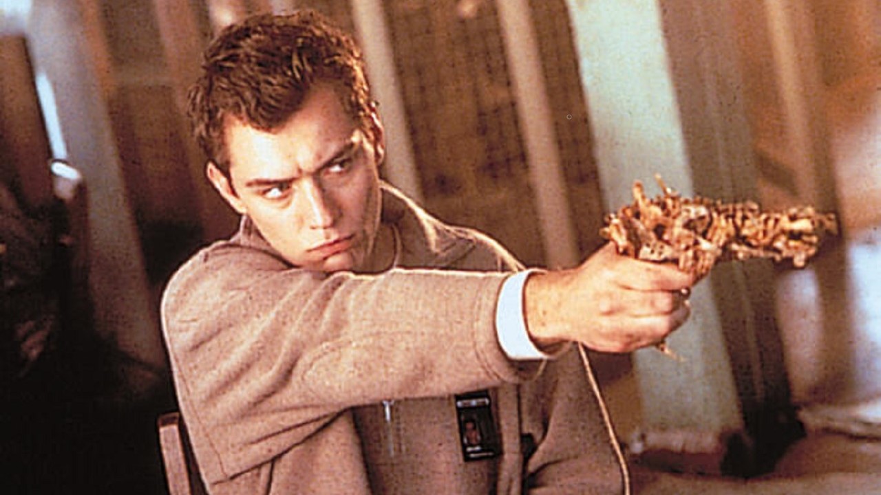Ein fast vergessener Film mit Jude Law versprach uns vor 24 Jahren die Zukunft des Gamings und ist kostenlos auf Amazon Prime