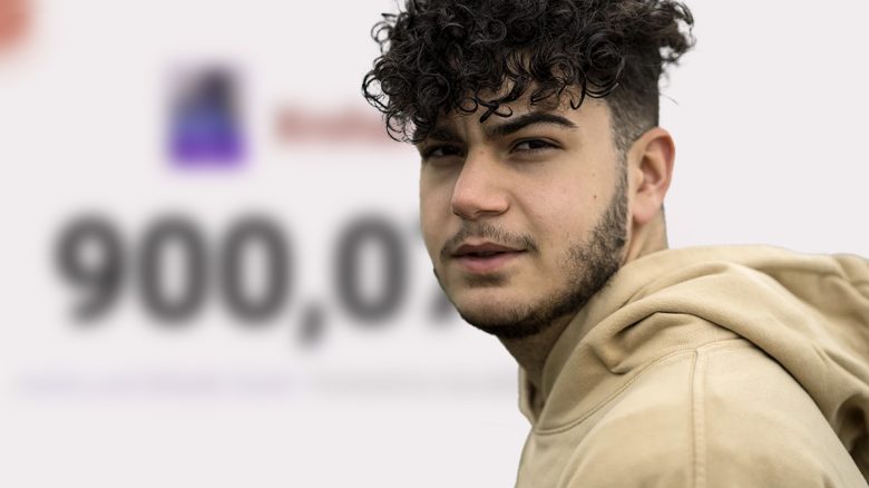 German Twitch streamer breaks 900,000 followers, proudly calls his dad, but he immediately demands the million