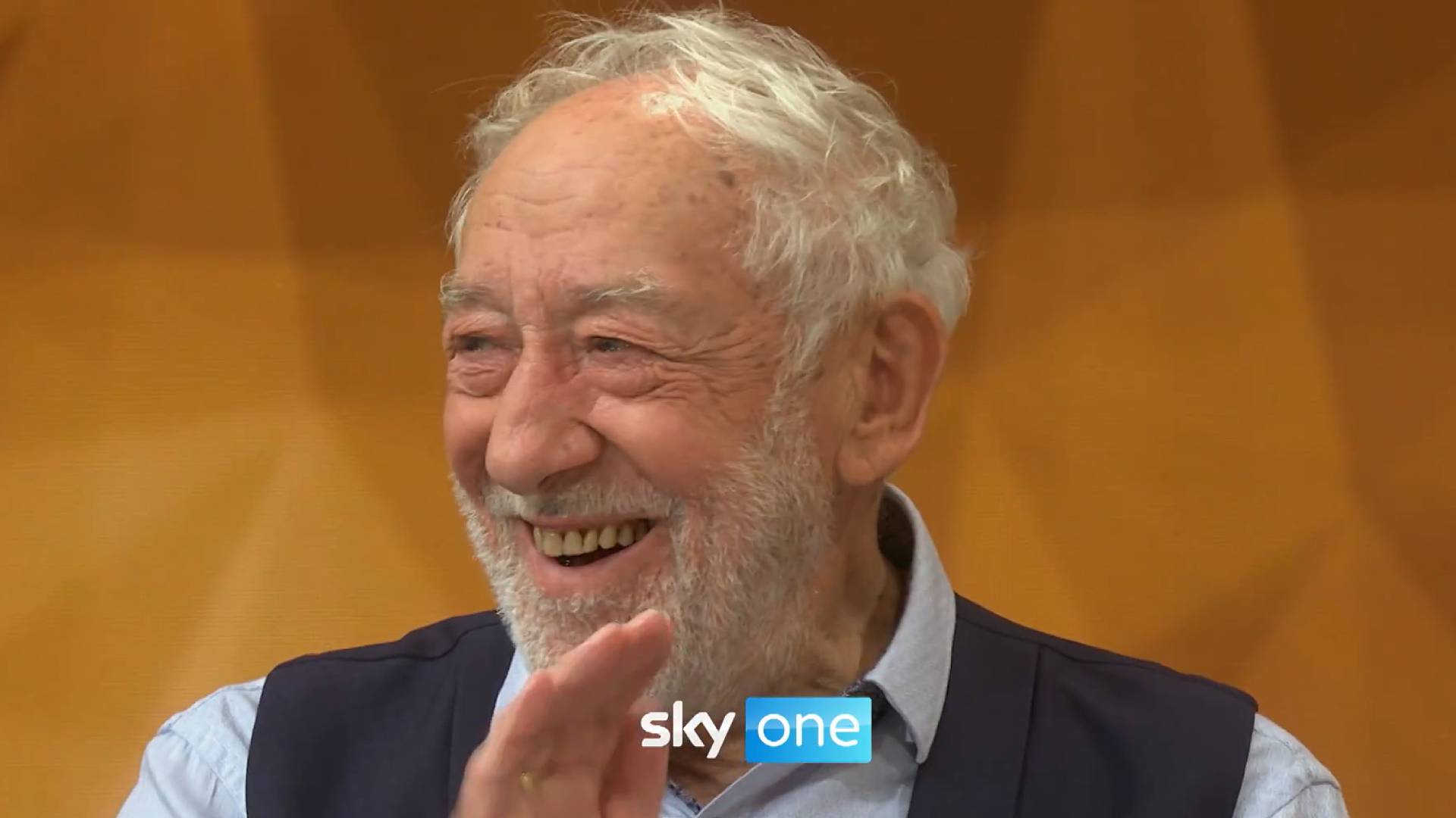 Idee für neue Show im deutschen TV erinnert an Black Mirror: Künstler trifft sich selbst, aber 40 Jahre jünger