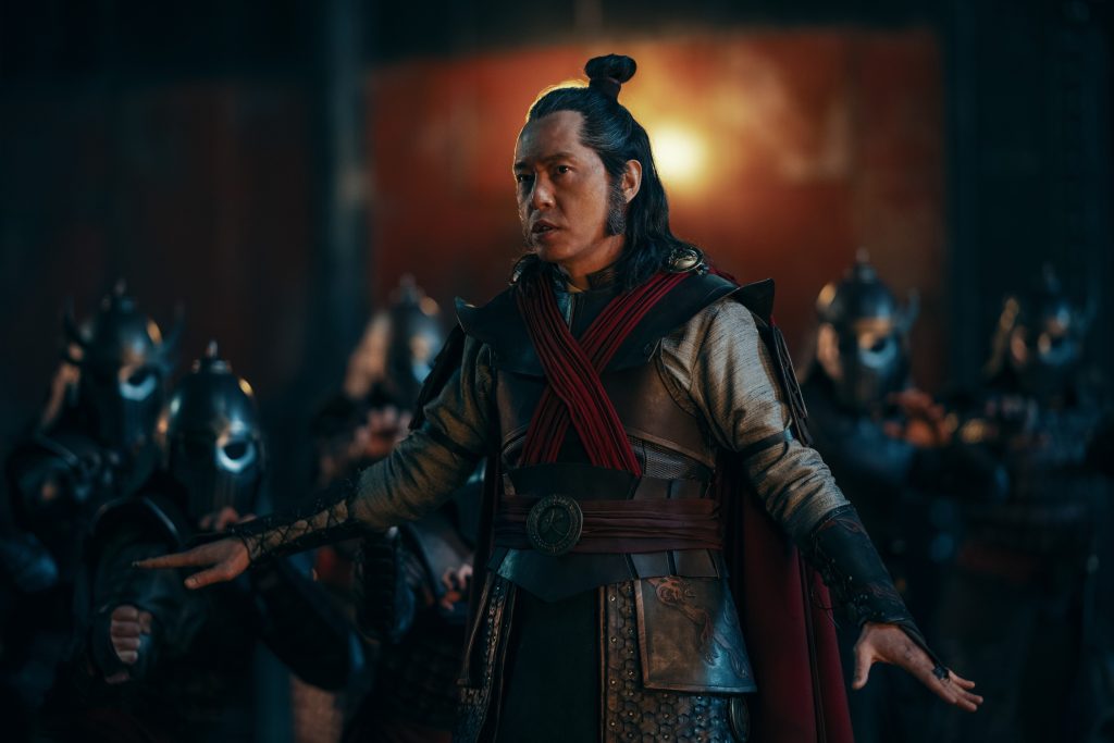 Ken Leung als Feuerlord Ozai aus der Avatar-Live-Action-Serie