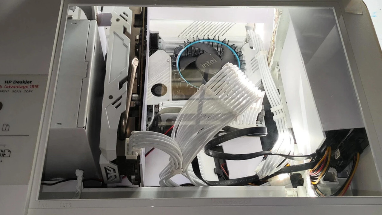 Hobbyist impresses community by placing his PC in a printer: “An ITX case is a bit too expensive for me”