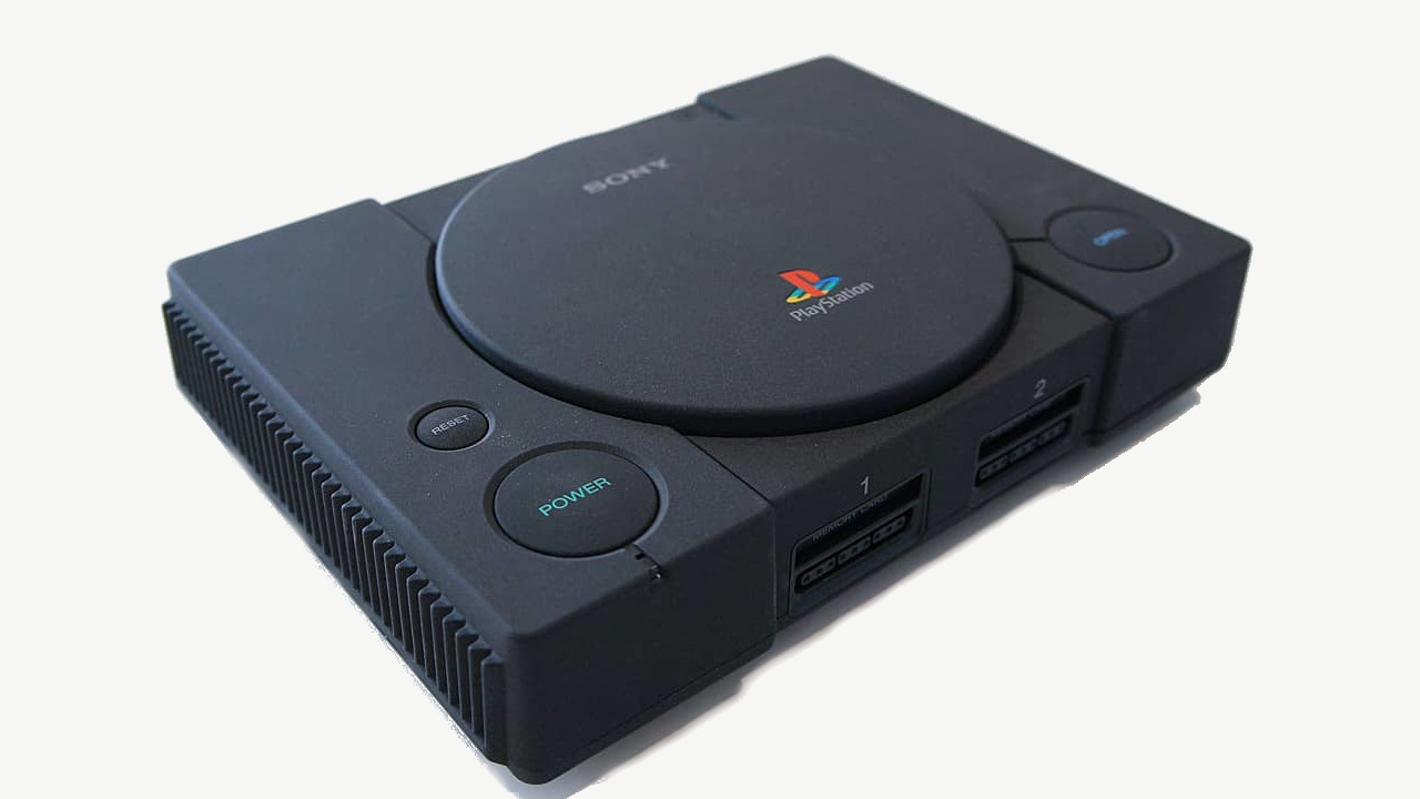 With a black PS1 for the equivalent of 700 euros at the time, you could program your own games for Sony’s first PlayStation
