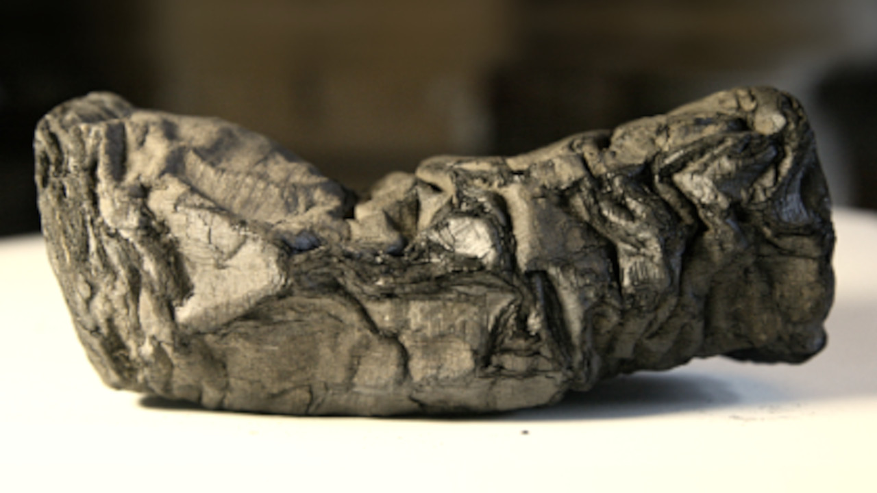 Student deciphers ancient charred scroll using a 100 euro graphics card, wins 36,500 euros in prize money