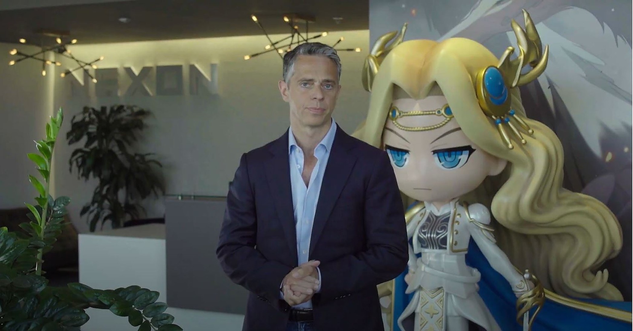 CEO of a successful MMORPG company explains how to make money with games in 2023 and how not to