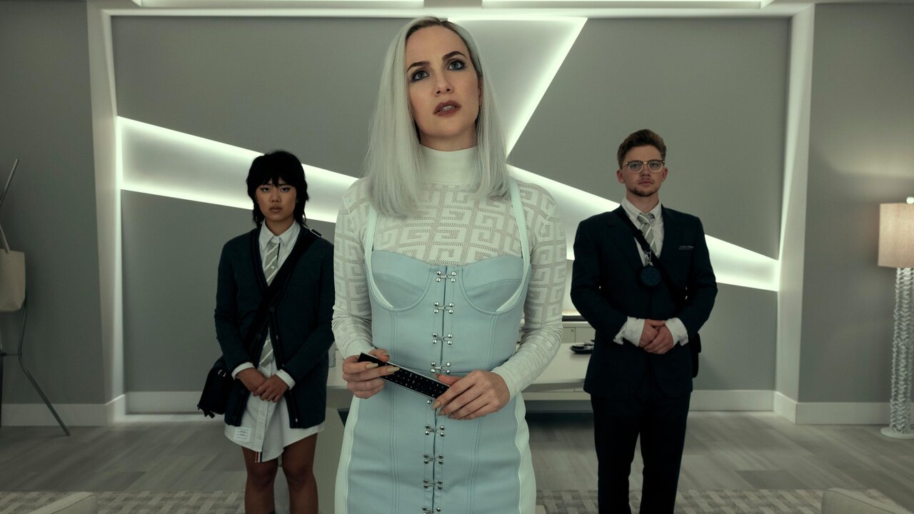 An “18+” series on Netflix offers intrigue, brutality, and naked skin like Game of Thrones