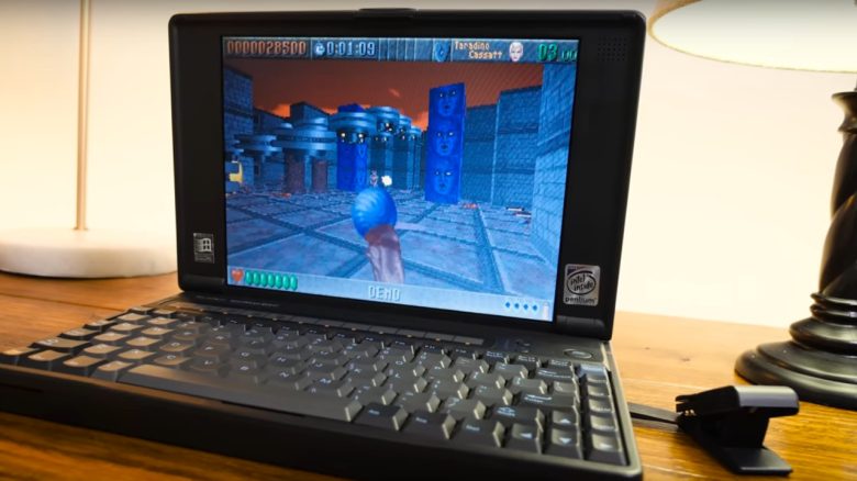 Ein Laptop für rund 4.500 Euro enthielt eine so seltsame Idee, dass sie 27 Jahre später immer noch ausgestorben ist