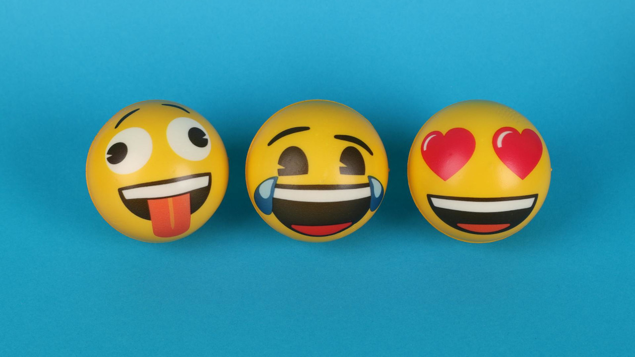 Study on emojis shows: Young and old people have different perceptions, older generations often misinterpret them